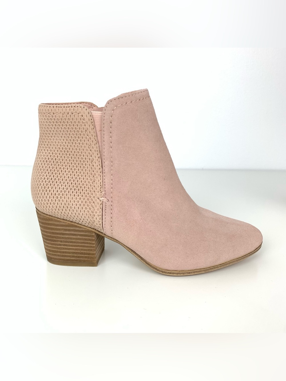 Ankle Boots Suede Leather Aldo Pink Chunky Heel Sz 6.5 US Romantic Light Fairy - Picture 2 of 16